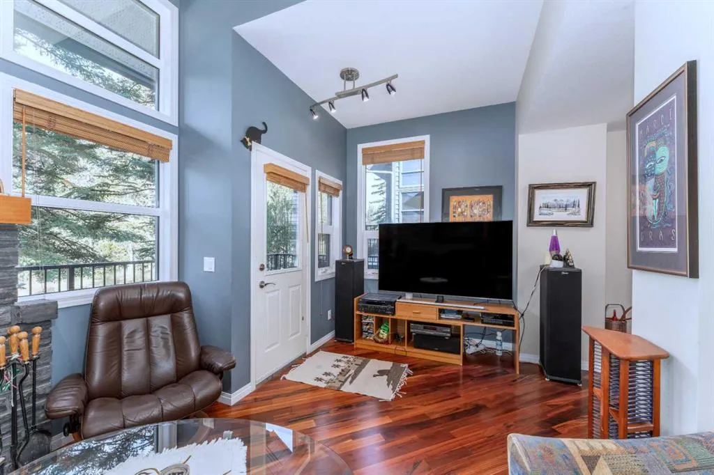 242 Benchlands Terrace #9