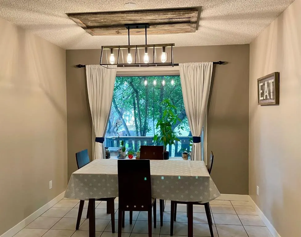 10 Elgin Drive SE