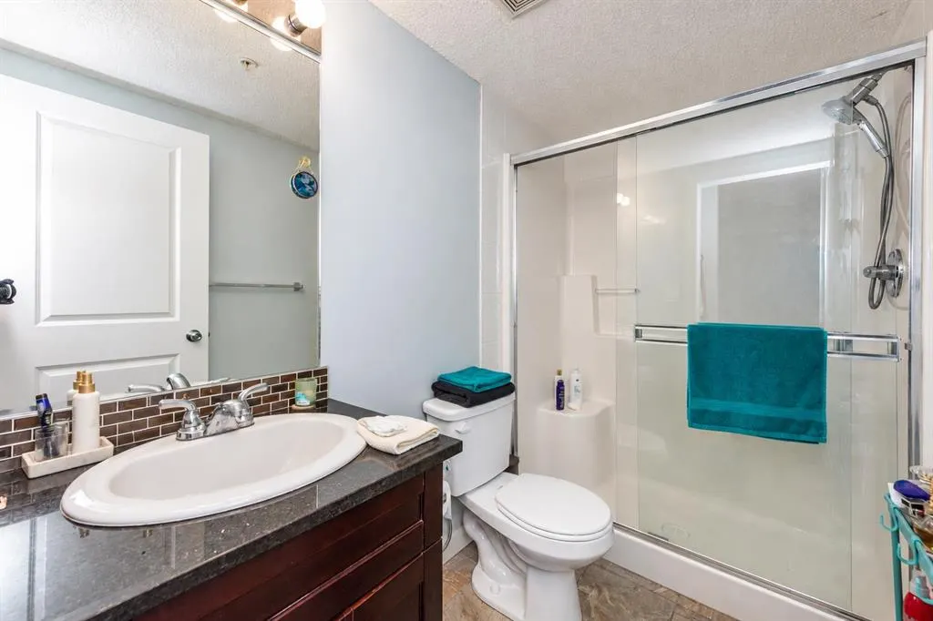 403 Mackenzie Way SW #8112