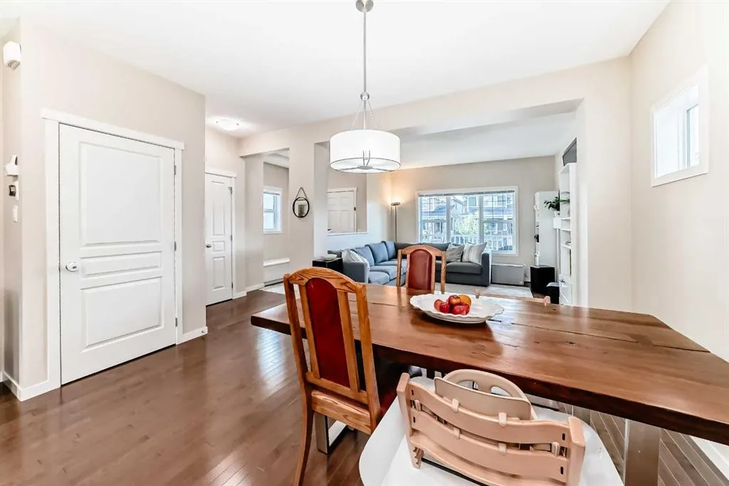 199 River Heights Green