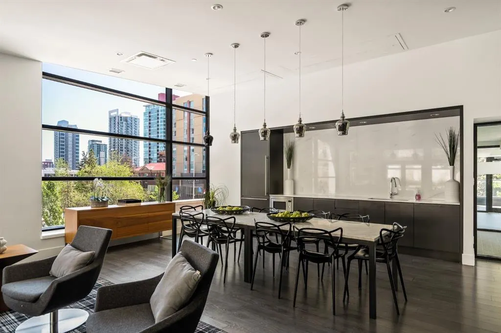 310 12 Avenue SW #3005