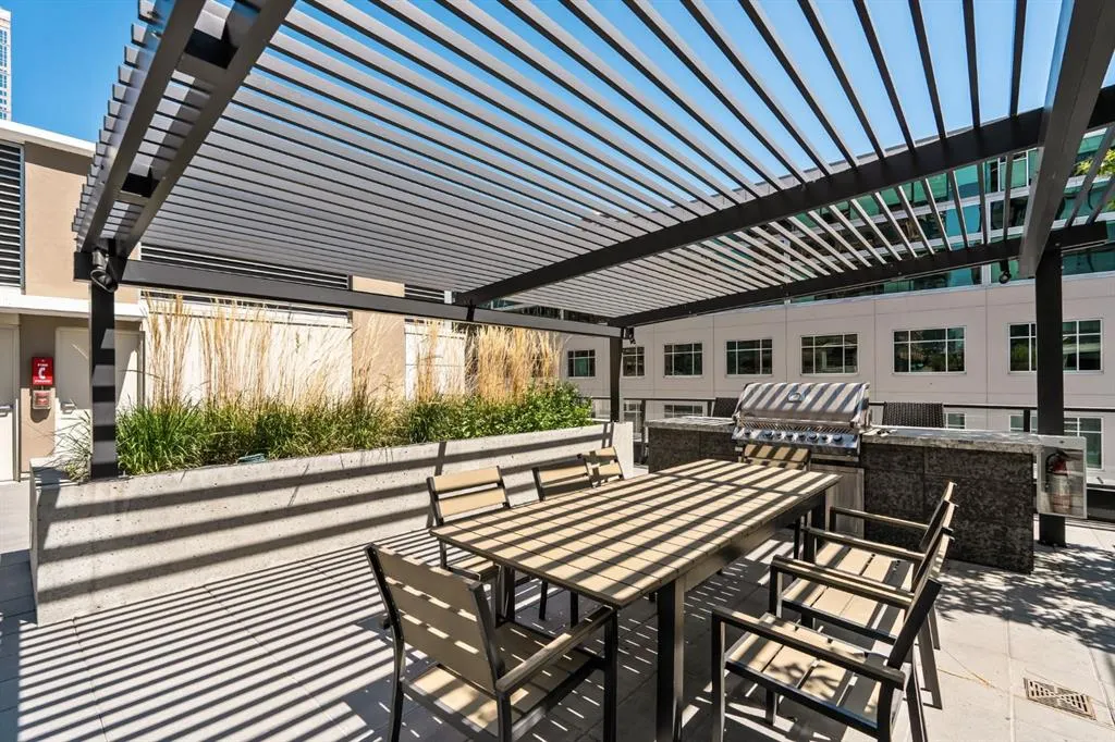 310 12 Avenue SW #3005