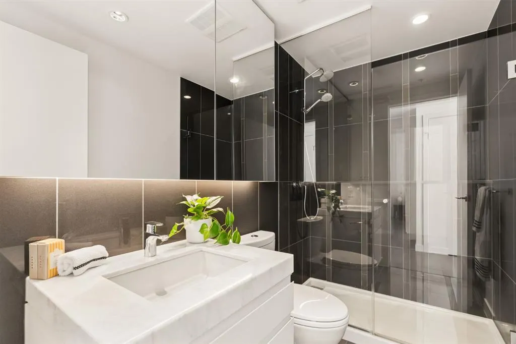 310 12 Avenue SW #3005