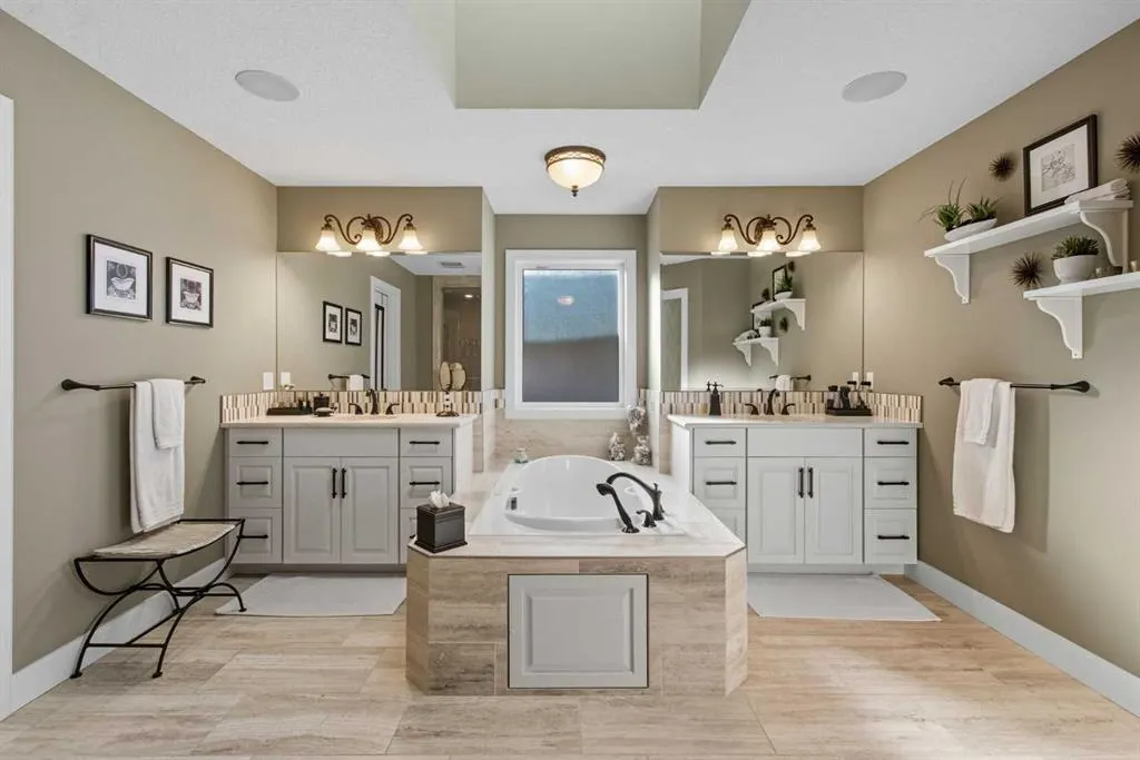 41 Evergreen Mount SW