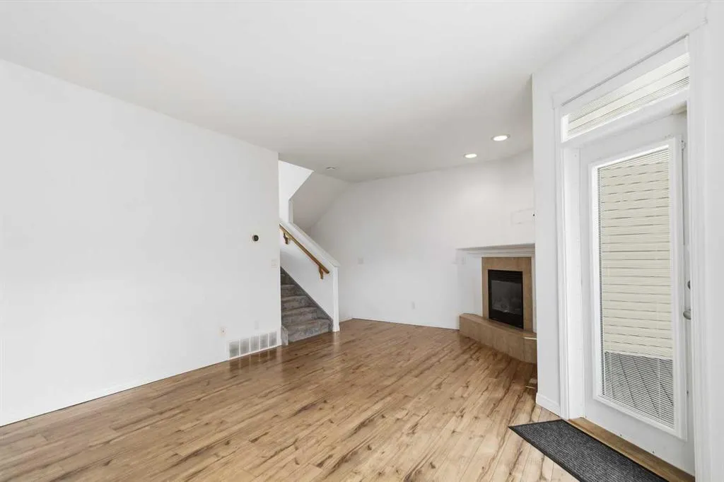 98 Wilson Drive #4