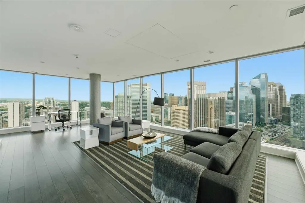 901 10 Avenue SW #908