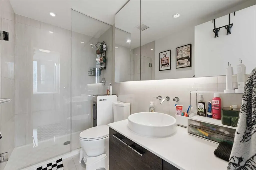 901 10 Avenue SW #908