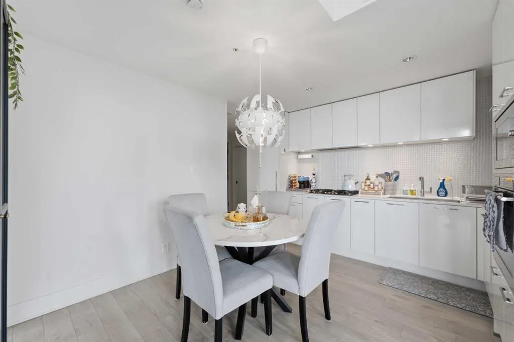901 10 Avenue SW #908