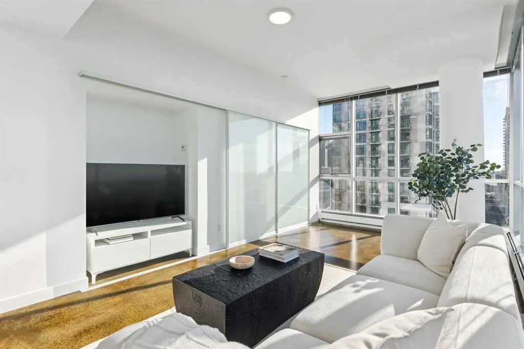 135 13 Avenue SW #1209
