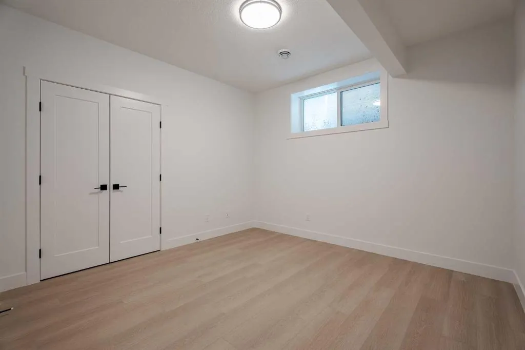 44 Collingwood Place NW