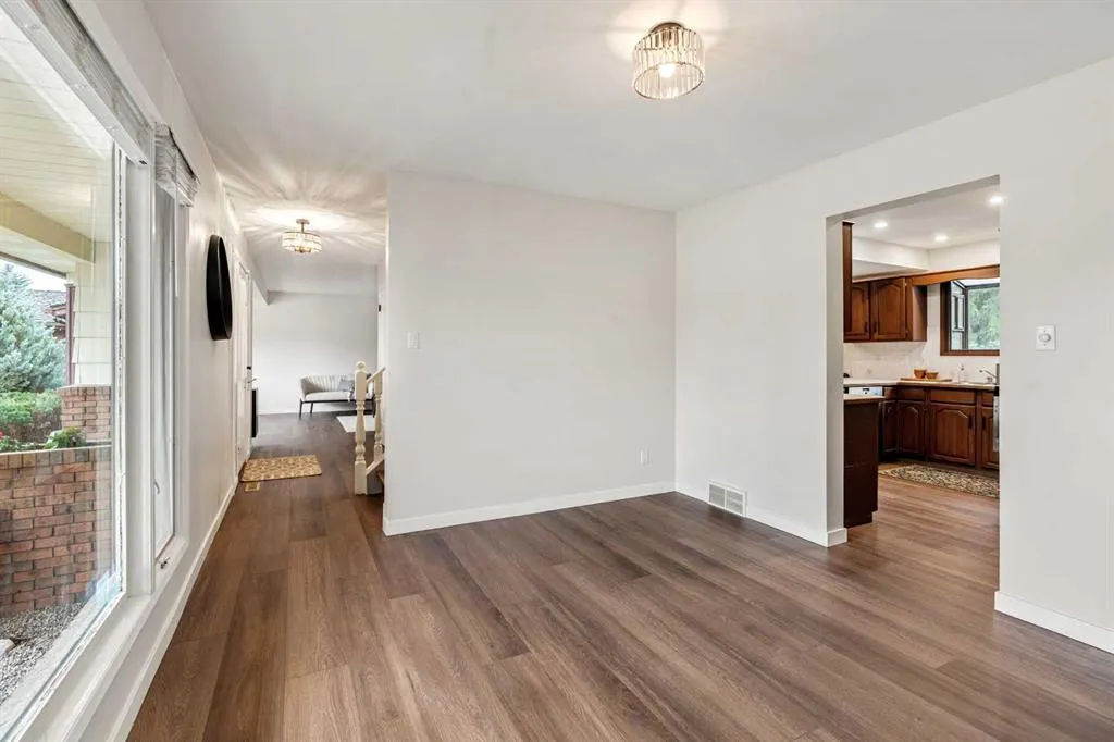 310 Kings Bay S