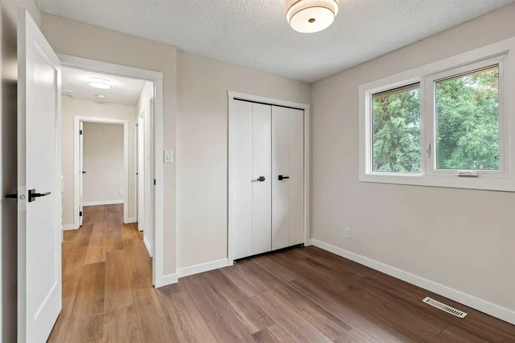 310 Kings Bay S