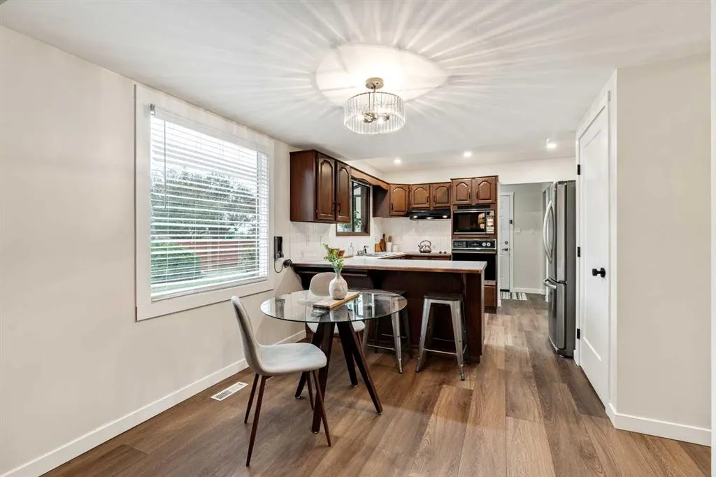 310 Kings Bay S