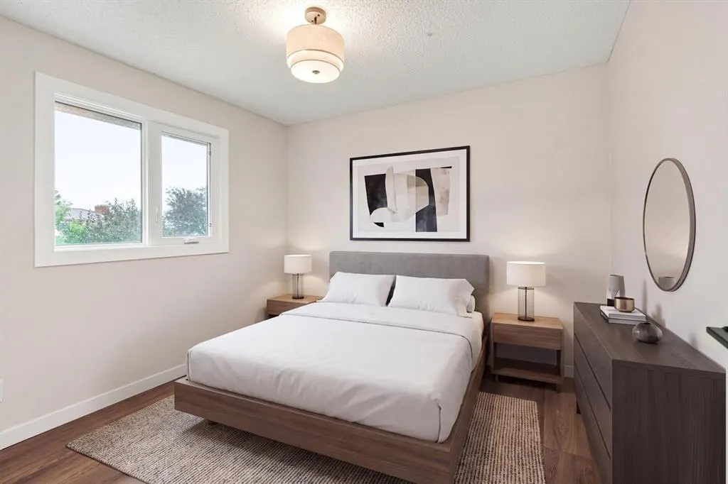 310 Kings Bay S