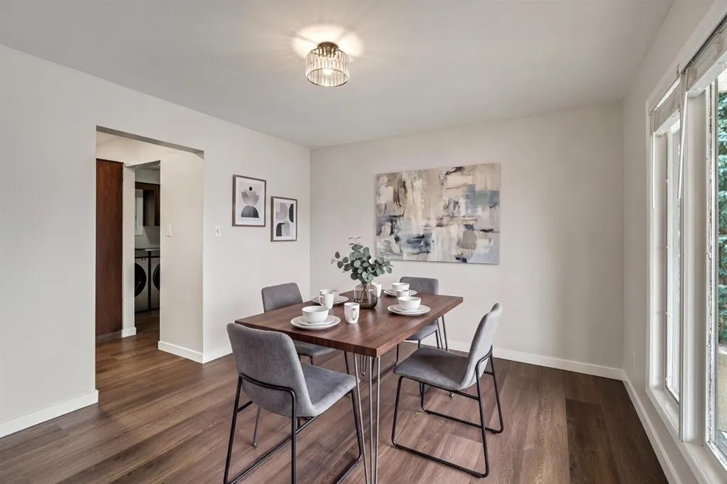 310 Kings Bay S