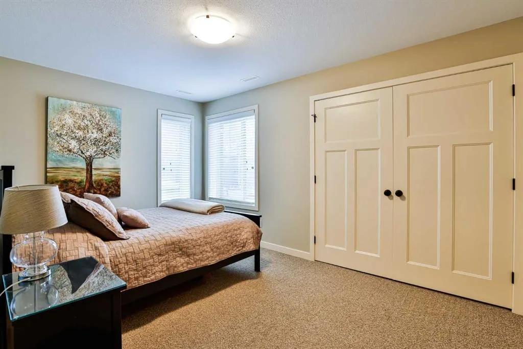 630 Canyonview Landing W