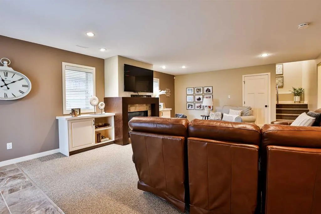 630 Canyonview Landing W