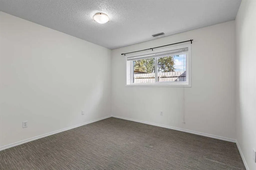 4547 7 Avenue SE #4