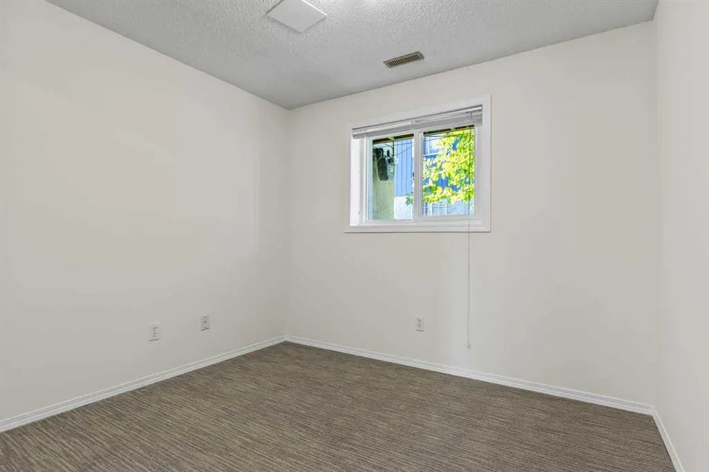 4547 7 Avenue SE #4