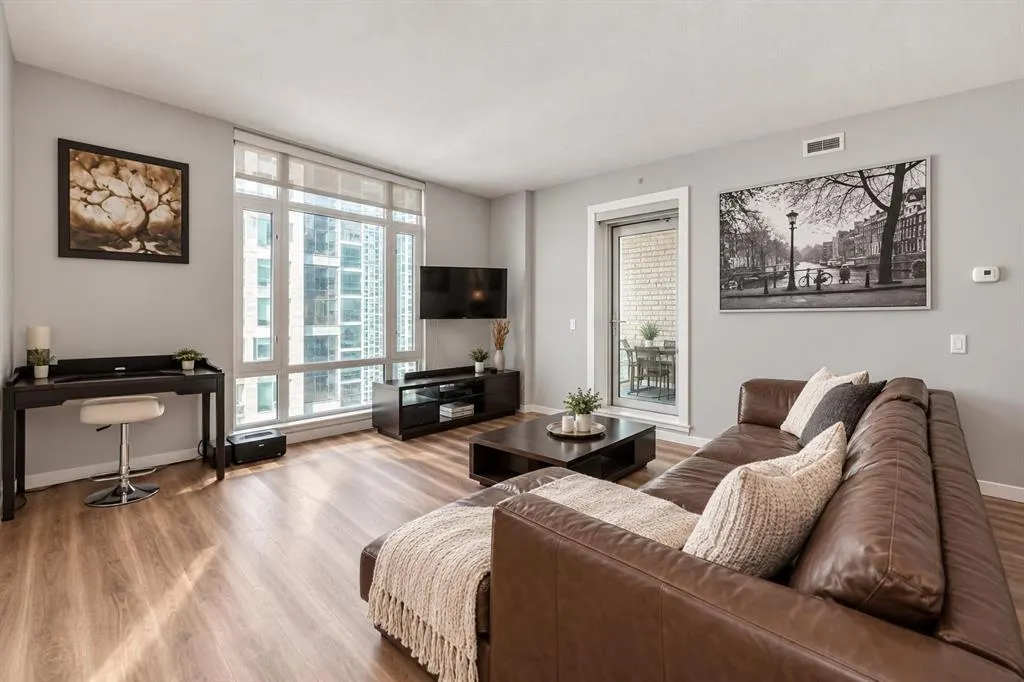 1410 1 Street SE #1702