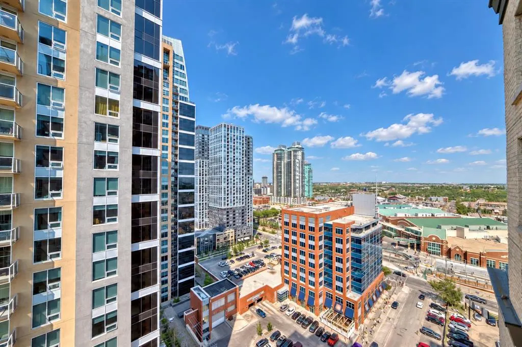 1410 1 Street SE #1702