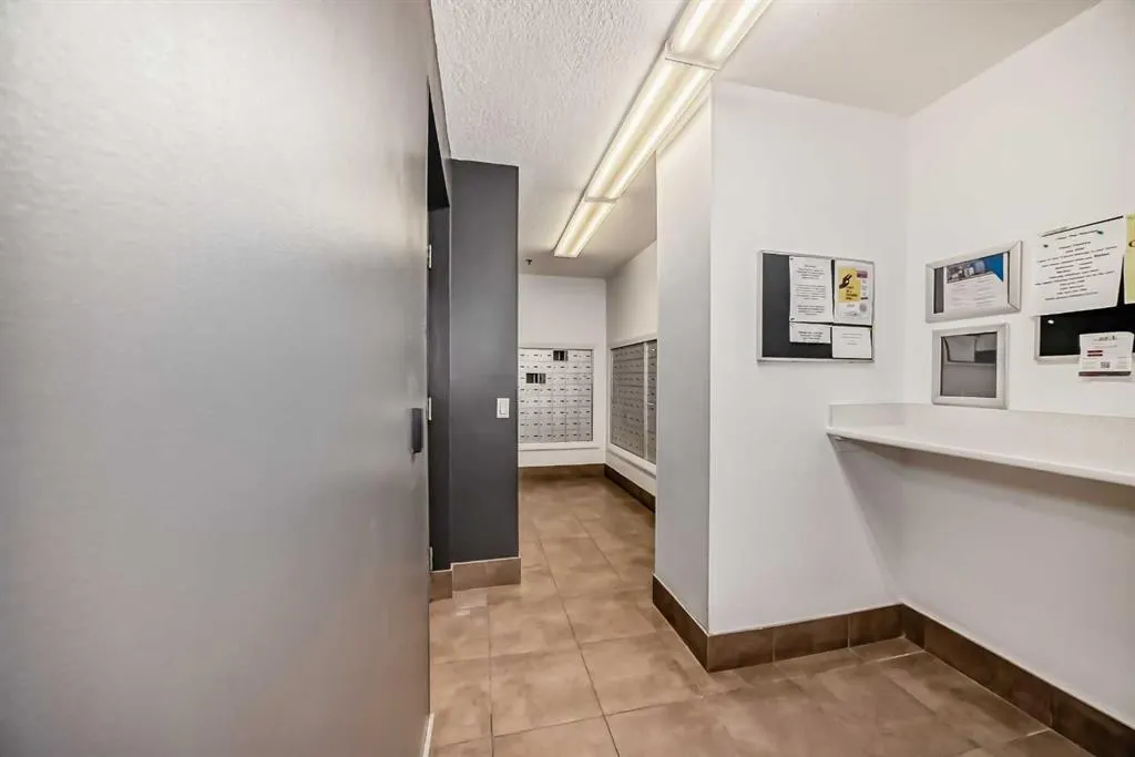 1410 1 Street SE #1702