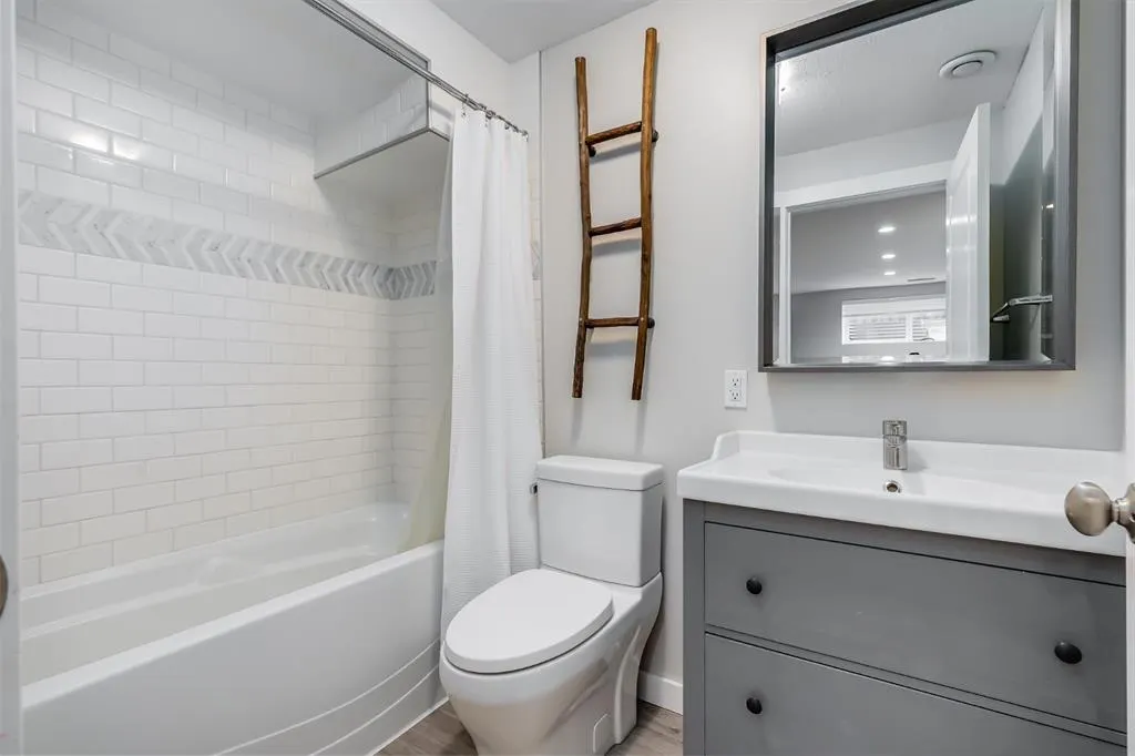 135 Kingsbridge Road SE
