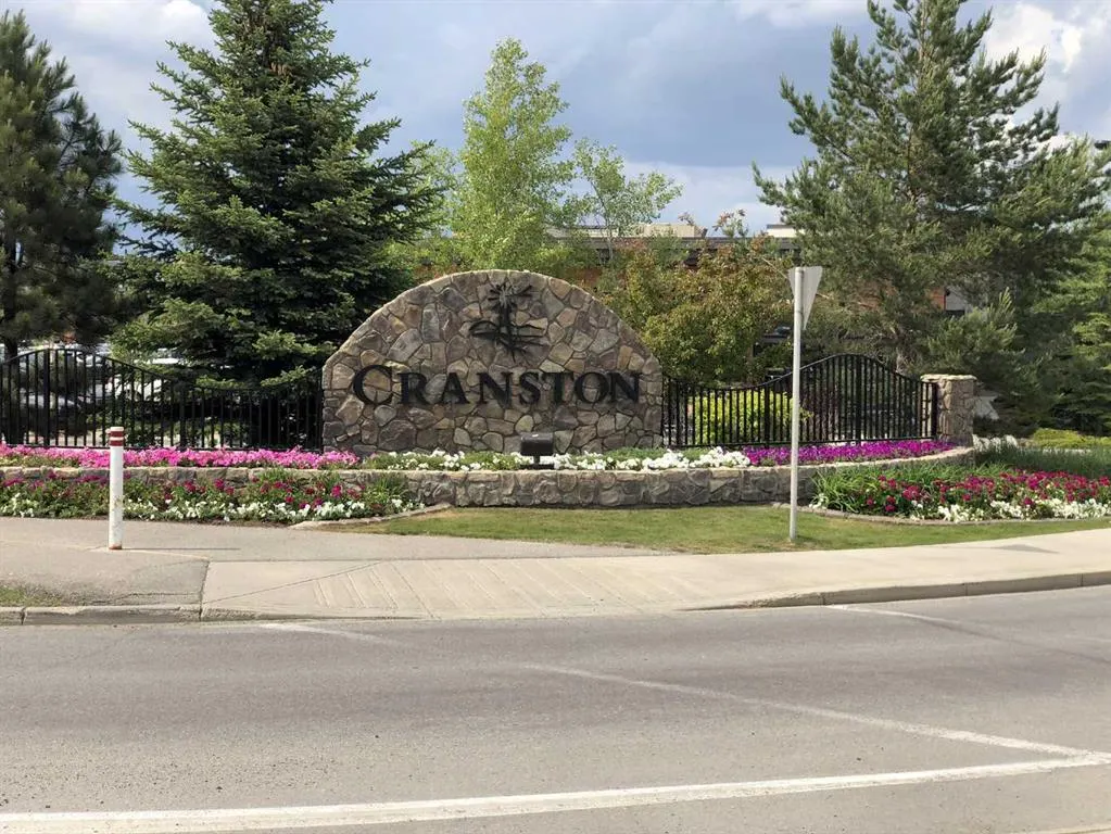 230 Cranford Park SE