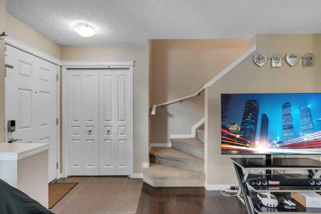 230 Cranford Park SE
