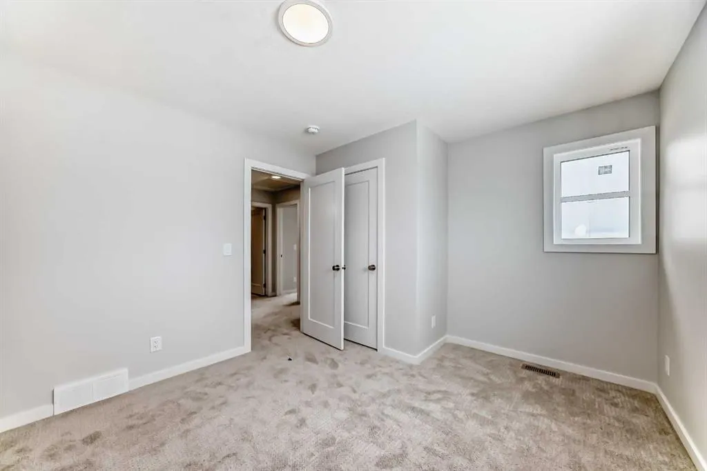 203 Langwell Common SE
