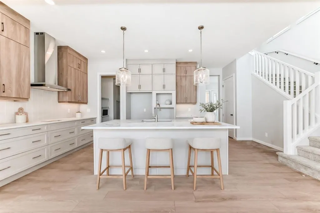 203 Langwell Common SE