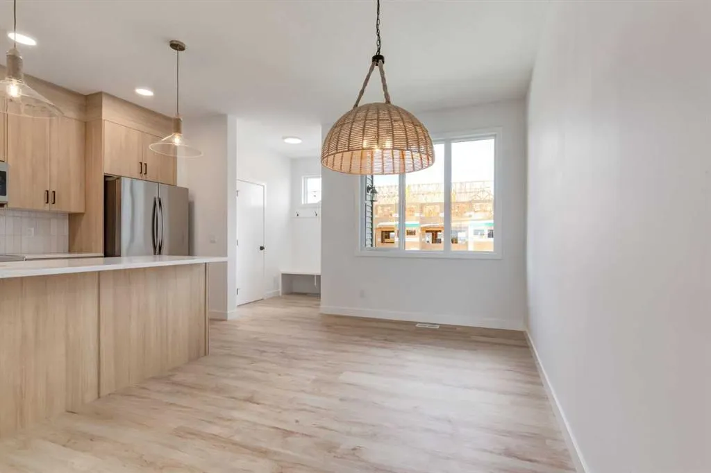 2401 Creeker Lane