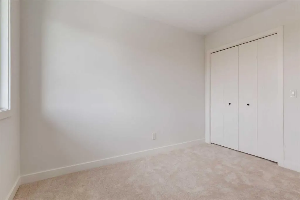 2401 Creeker Lane