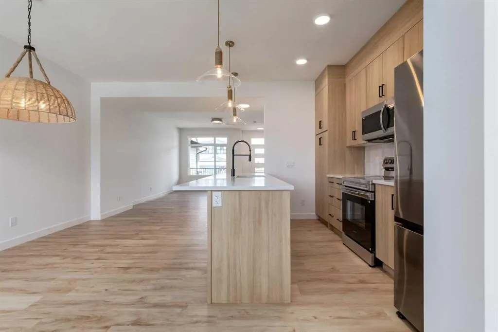 2401 Creeker Lane