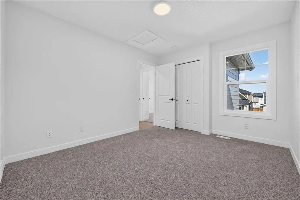 13 Emberside Grove