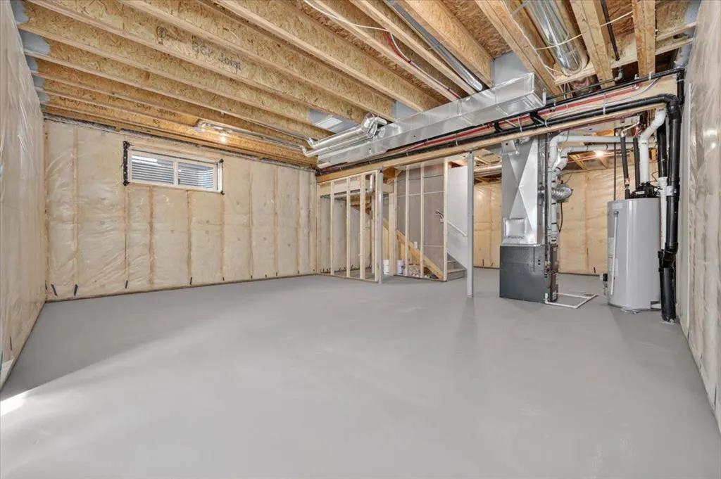 13 Emberside Grove
