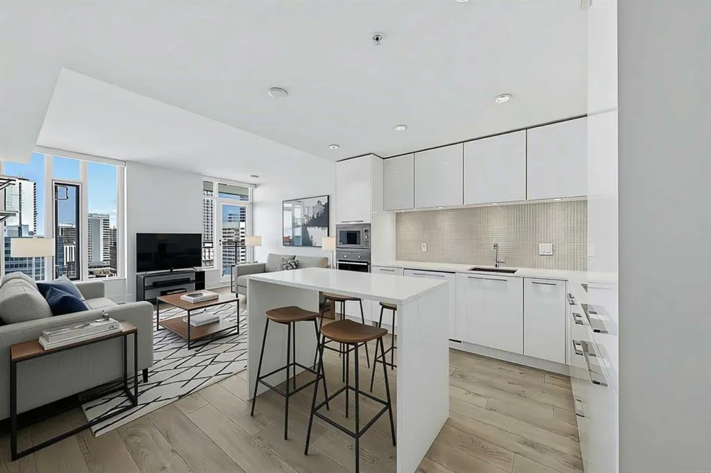 901 10 Avenue SW #1305