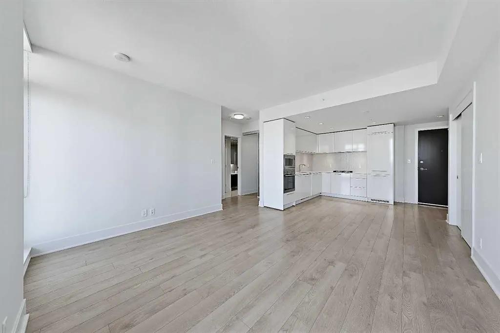 901 10 Avenue SW #1305