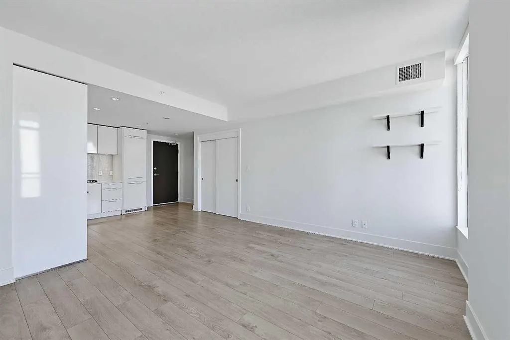 901 10 Avenue SW #1305