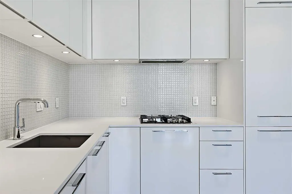 901 10 Avenue SW #1305