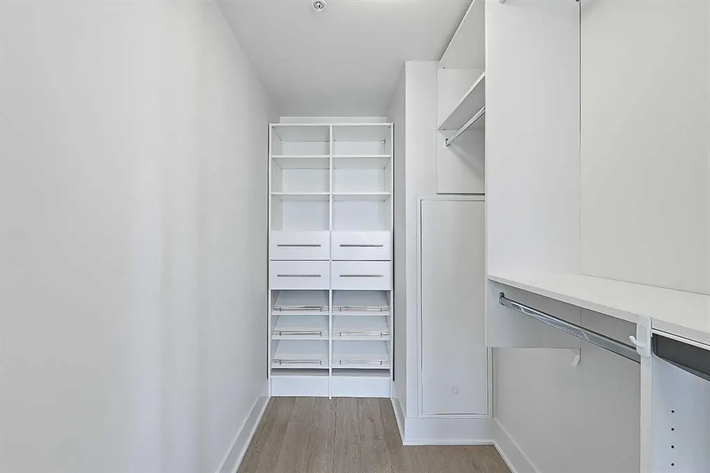 901 10 Avenue SW #1305