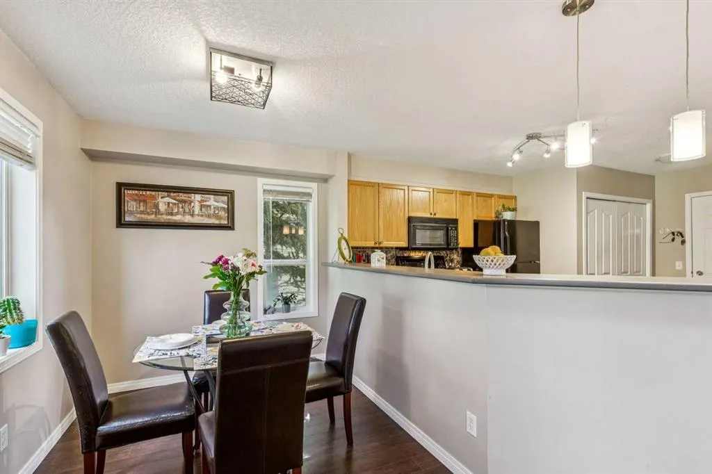 118 Citadel Meadow Gardens NW