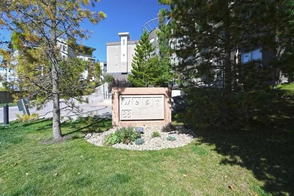 88 Arbour Lake Road NW