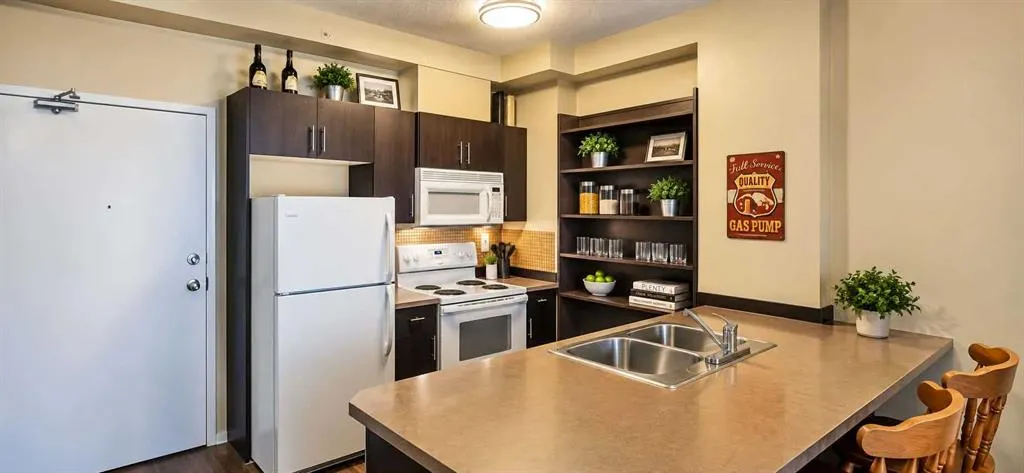 73 Erin Woods Court SE #3309