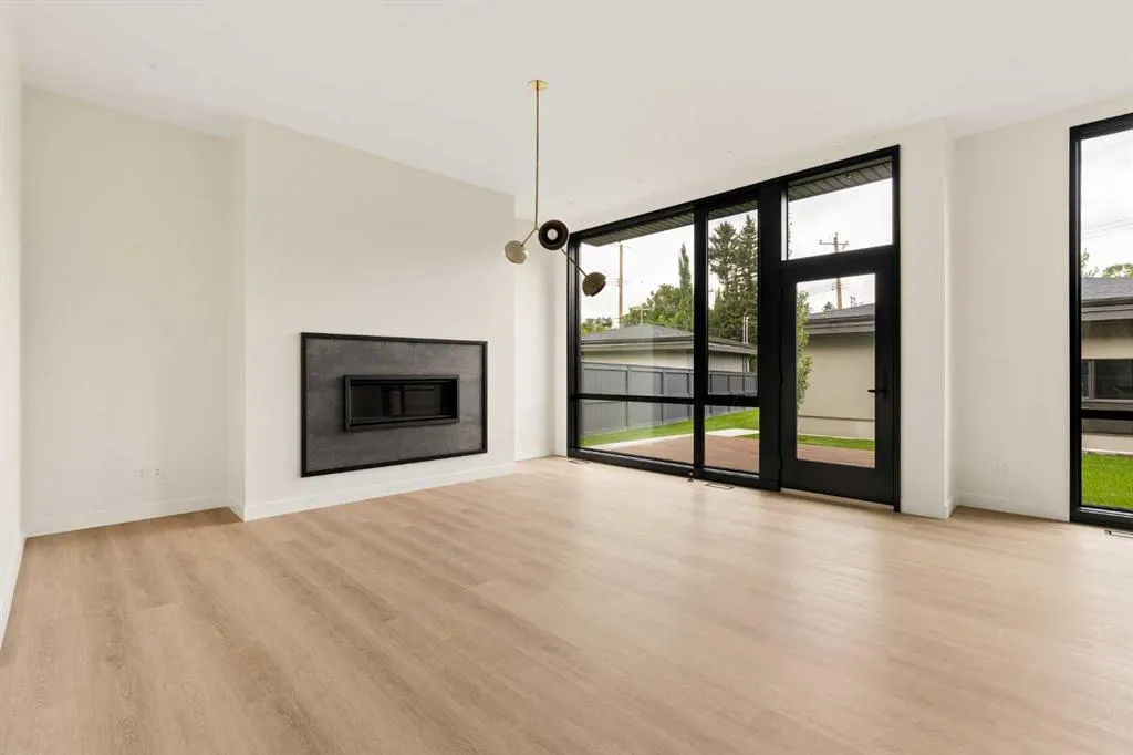 3C Willow Crescent SW