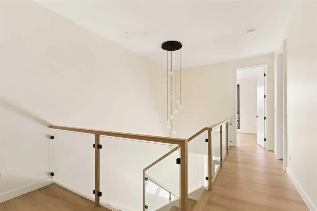 3C Willow Crescent SW