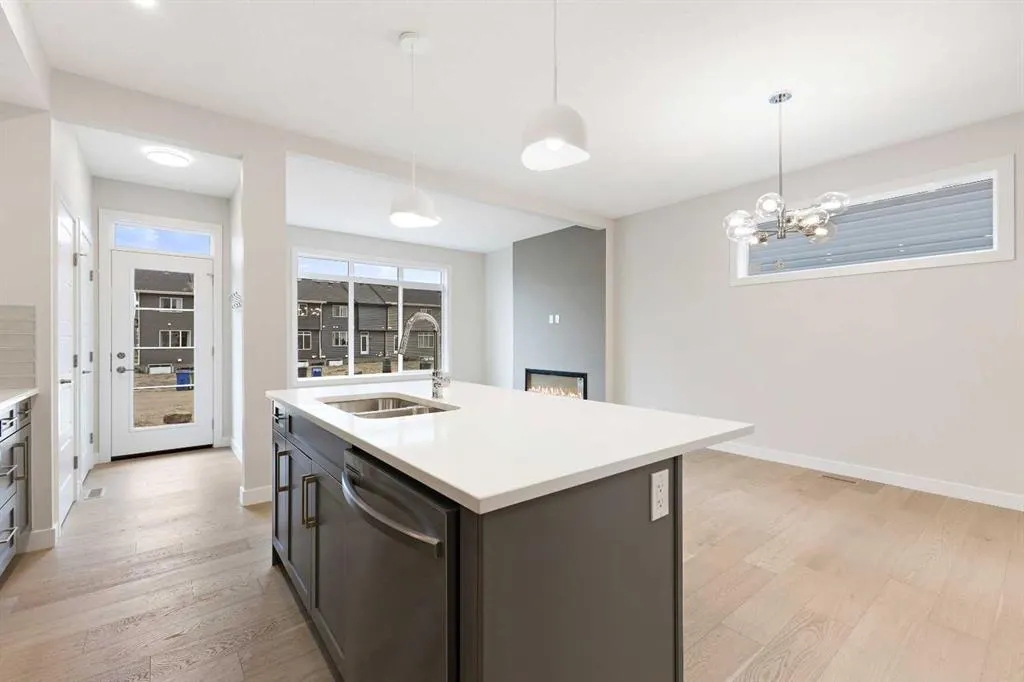 91 Agate Road