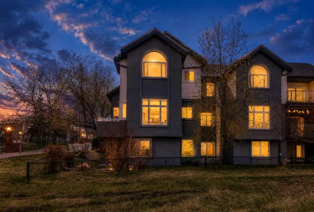 5616 14 Avenue SW #1