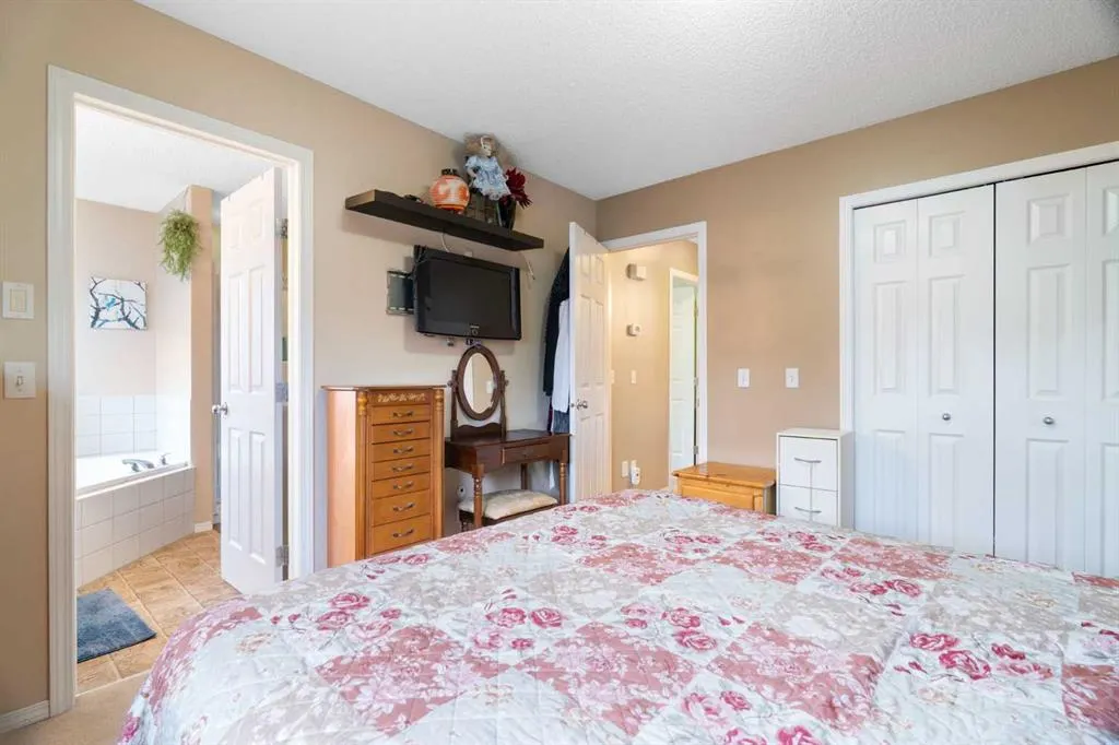 128 Copperstone Grove SE