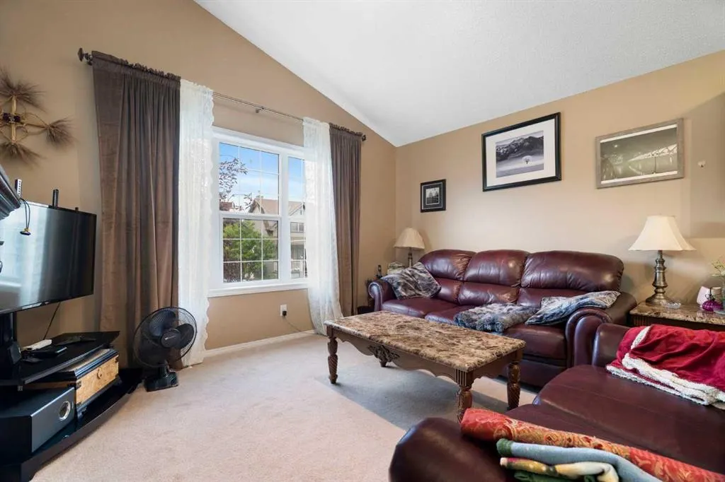 128 Copperstone Grove SE